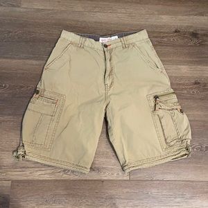 Plugg brand kakhi shorts